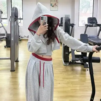 何欣